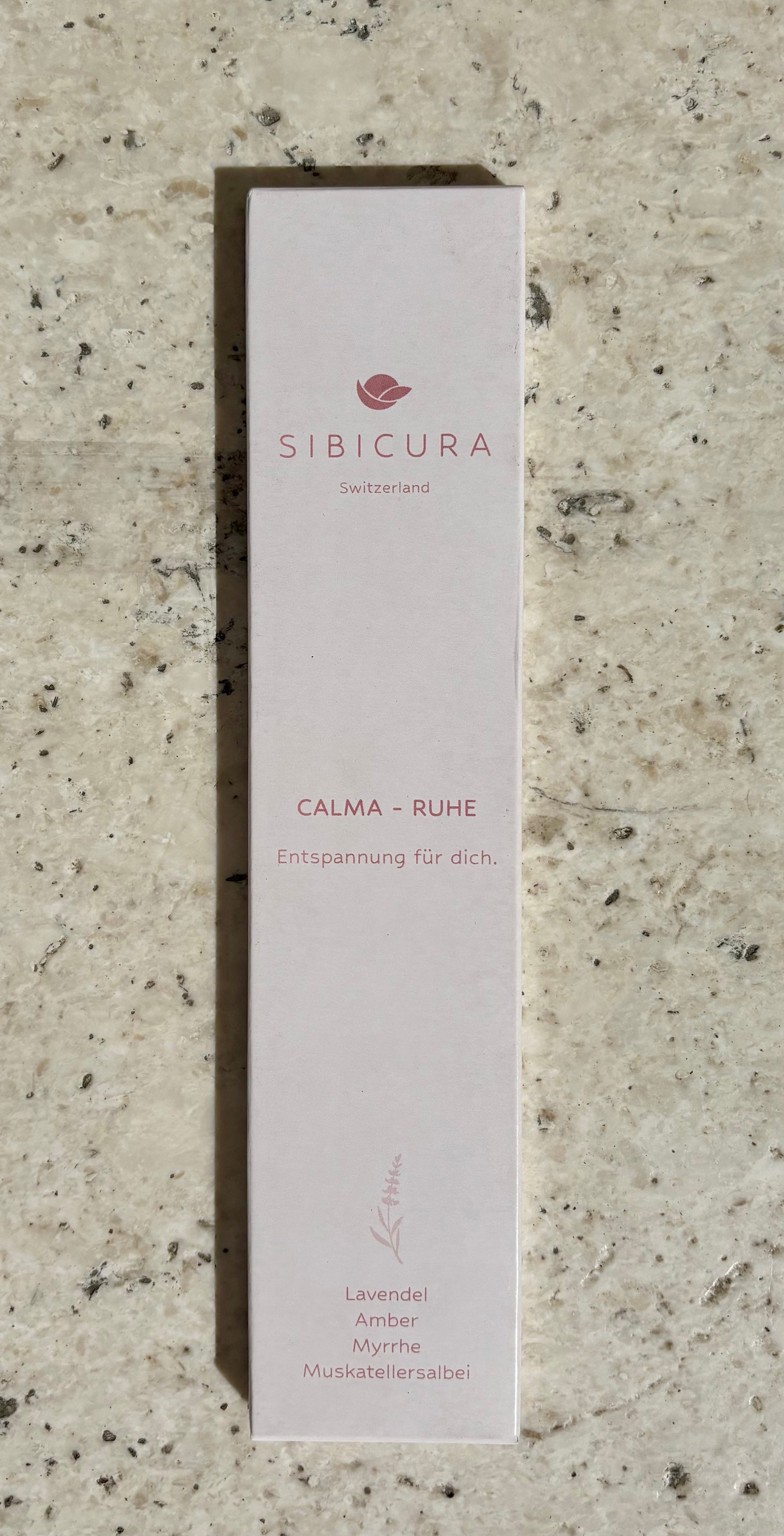 Handgerollte Räucherstäbchen Calma von Sibicura, Duft blumig & beruhigend